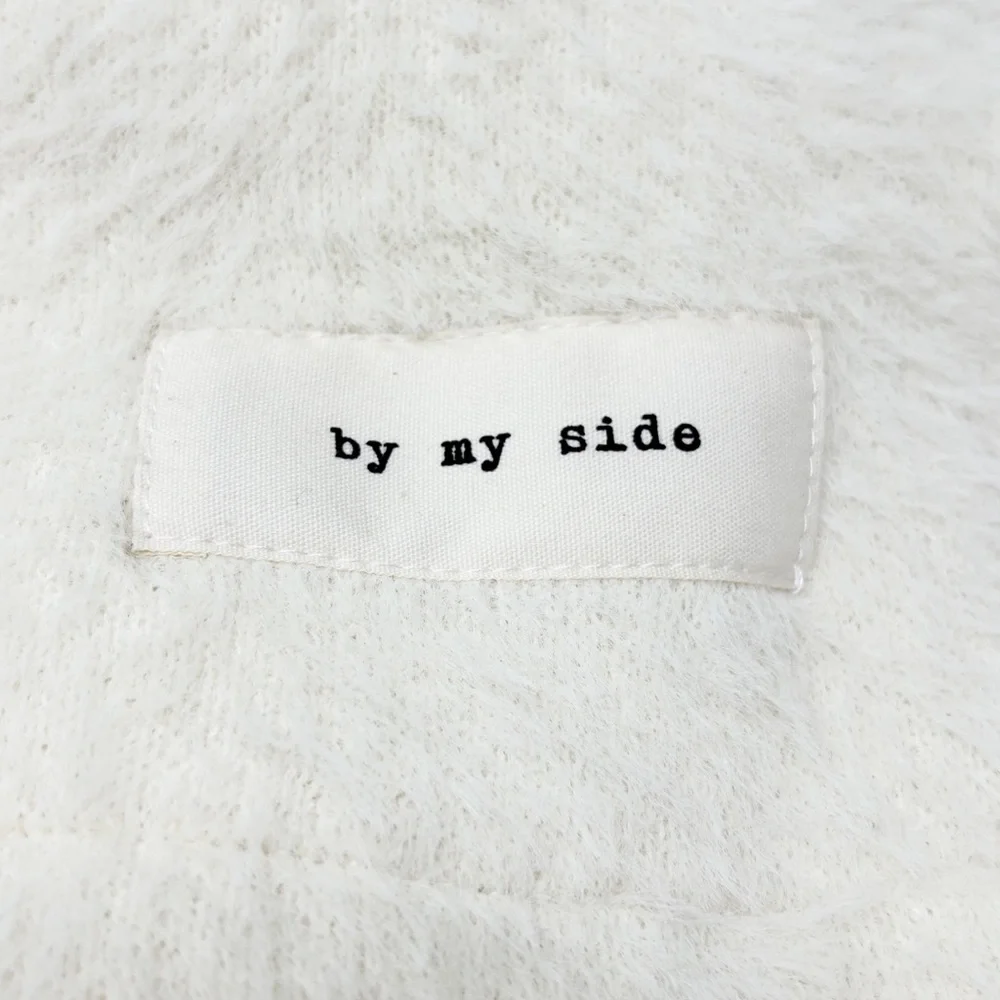 DEMDACO Women’s Ivory GUARDIAN ANGEL Soft Fleece Pocket Scarf Wrap “BY MY SIDE”